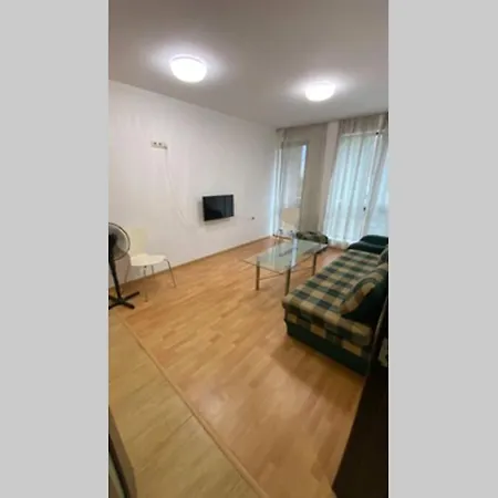 Apartmán Слънчев И Уютен Апартамент В Оазис 3 *